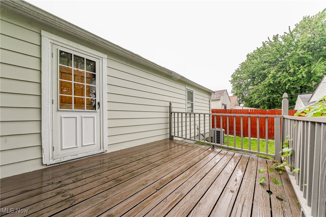 18600 Rockland Avenue, Cleveland, Ohio image 29