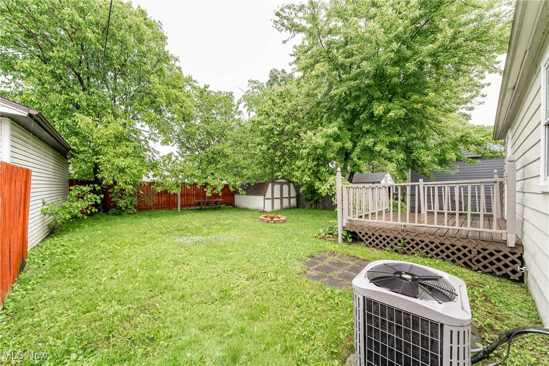 18600 Rockland Avenue, Cleveland, Ohio image 32