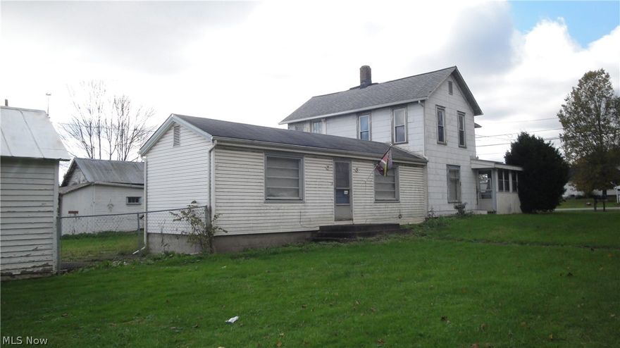 Older home with 21 acres. Make good hobby farm. But is also  zoned  Commerical! Has 2 ponds & duplexed at this time.
