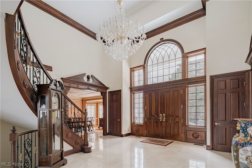 Photo of 2140 County Line Road, Gates Mills, OH 44040 (MLS # 5187663)