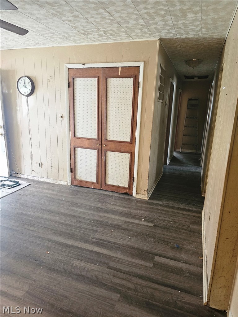 Colonial 03 - Residential