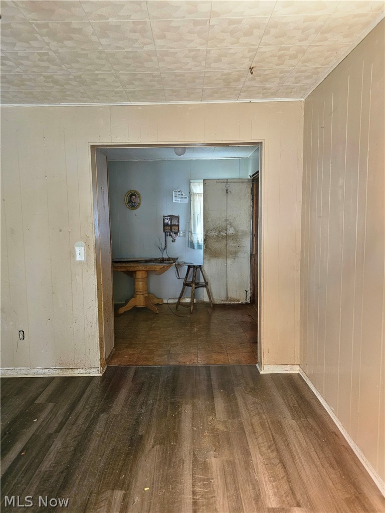 Colonial 03 - Residential