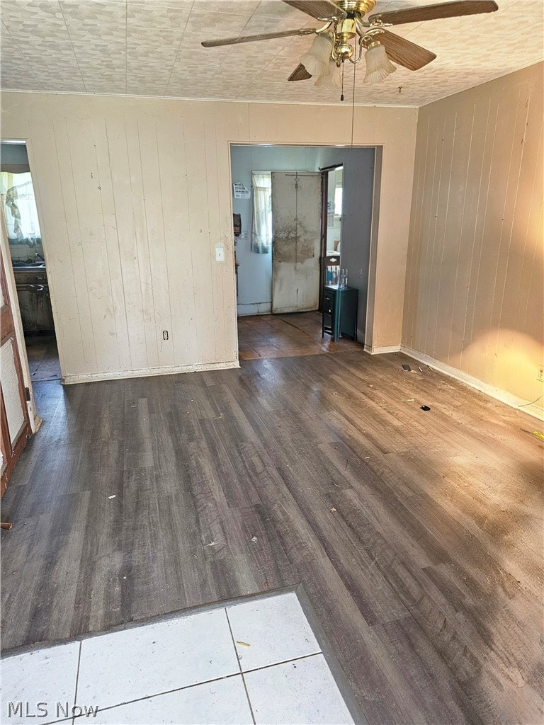 Colonial 03 - Residential