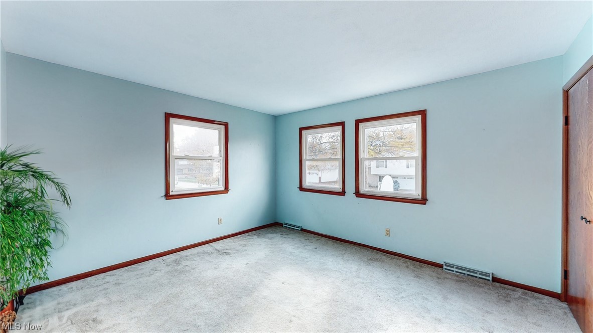 Vill Gr Sub - Residential