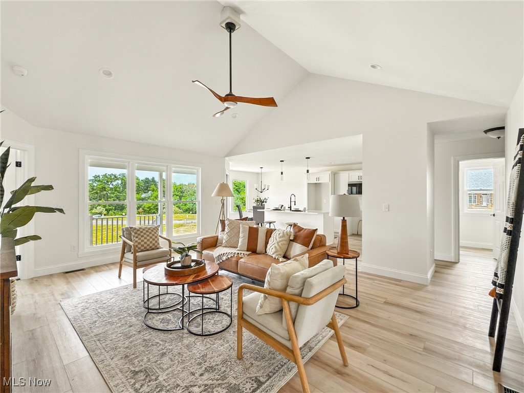Saybrook Pointe Condo Ph 14 - Residential