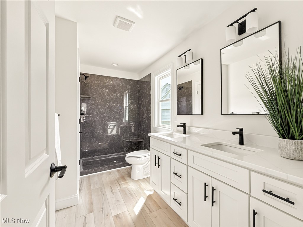 Saybrook Pointe Condo Ph 14 - Residential