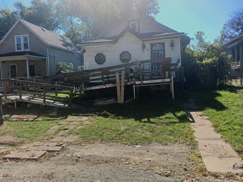 Homes For Sale - 1178 Welsh Avenue<br/> Akron, OH 44314
