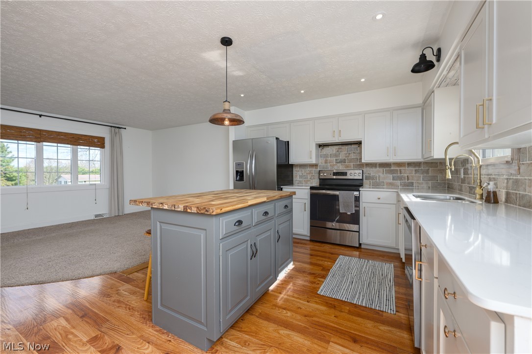 Hunting Hills Estates - Residential