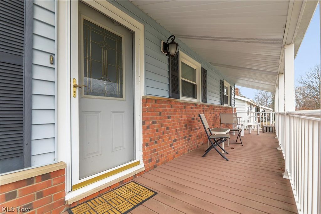 Photo of 17382 W 130th Street, Strongsville, OH 44136 (MLS # 5192157)