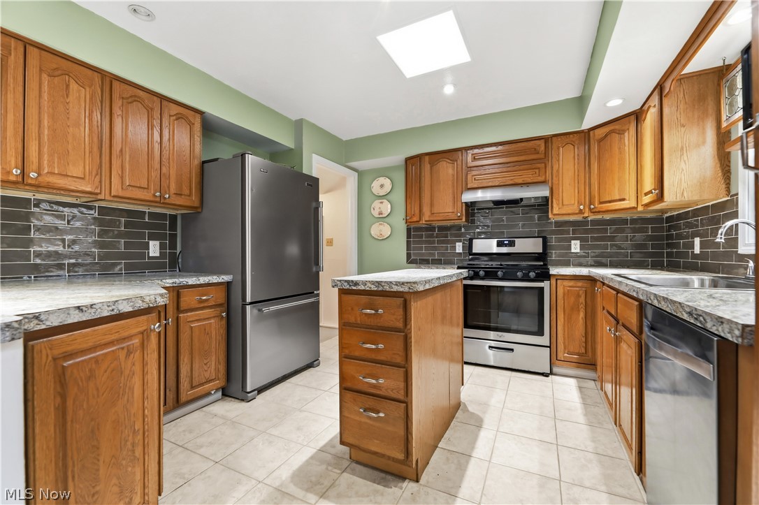 Morris Black Inc 01 - Residential