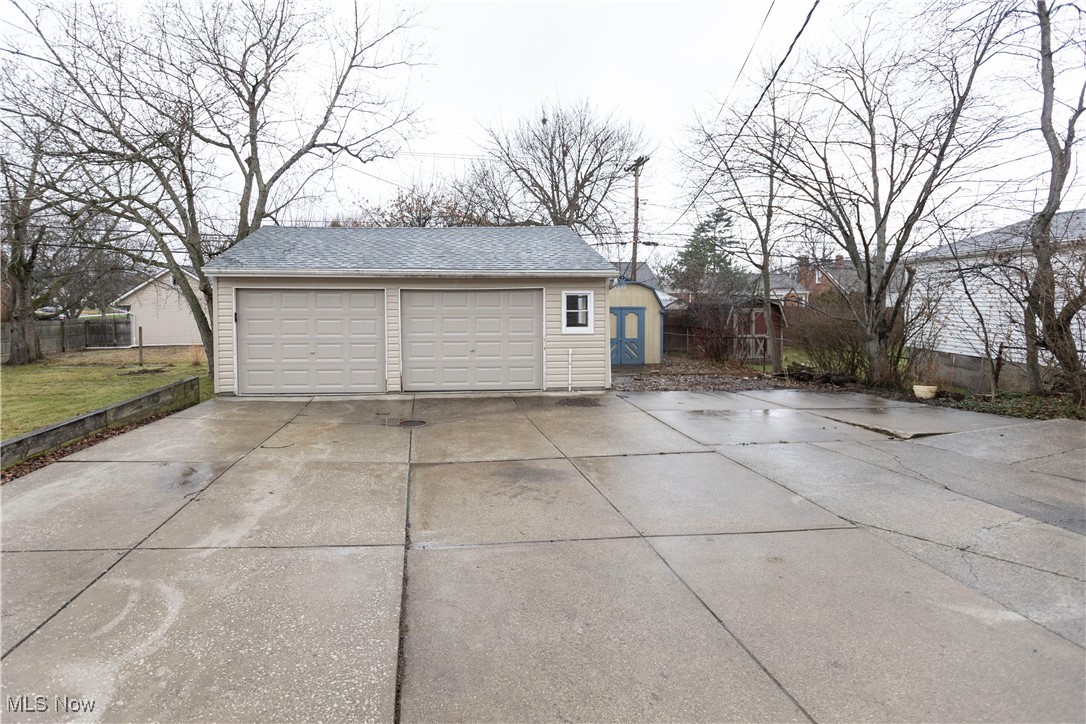 Telling Broadfield - Residential