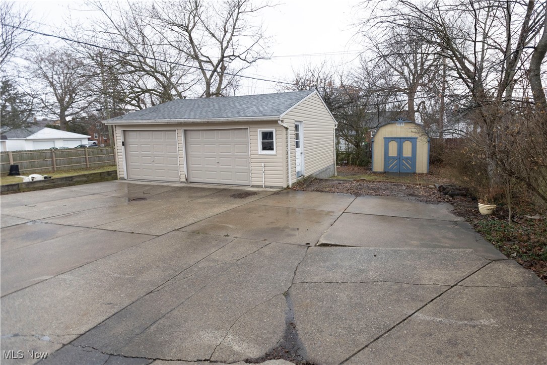 Telling Broadfield - Residential