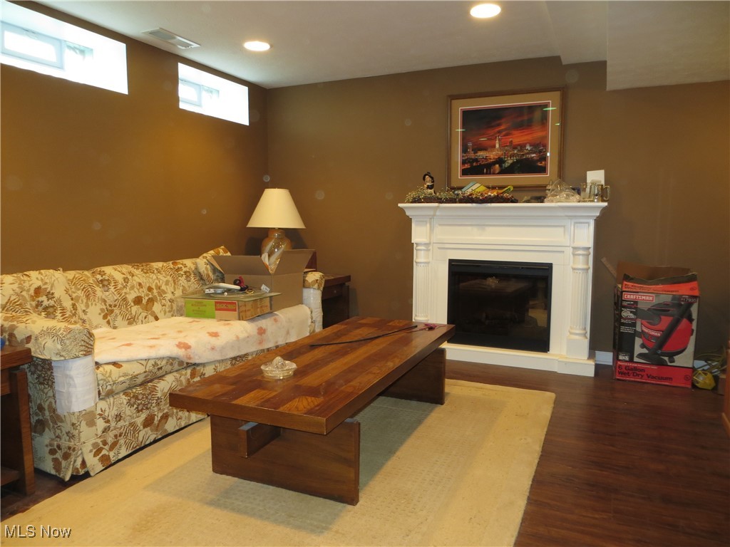 5706 Gerald Avenue, Parma, Ohio image 27