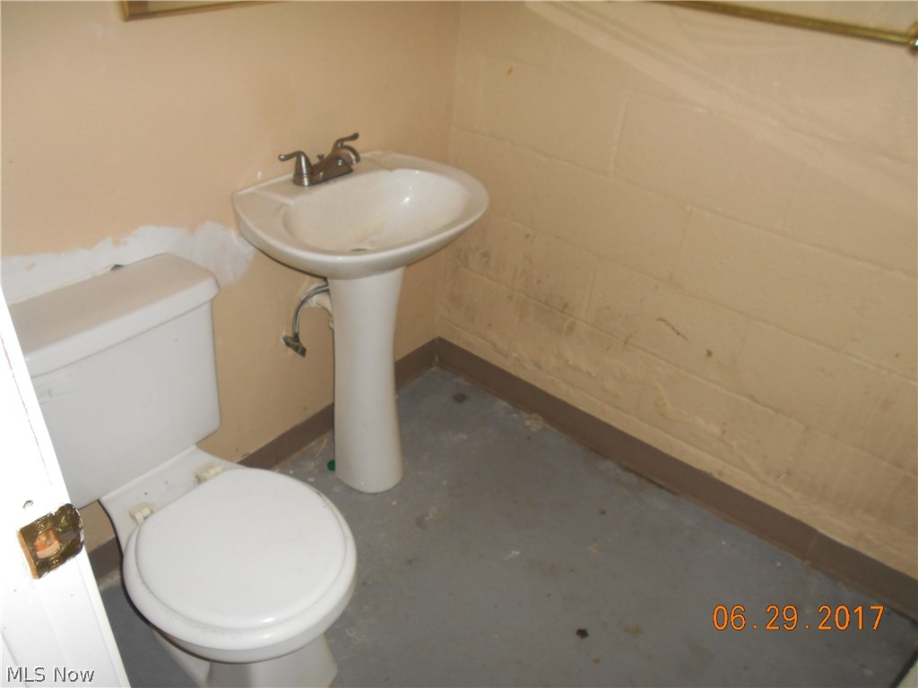 Mix King & Gibbs - Residential