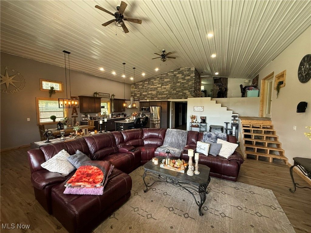 Photo of 1507 Johnstown Road NE, New Philadelphia, OH 44622 (MLS # 5166121)