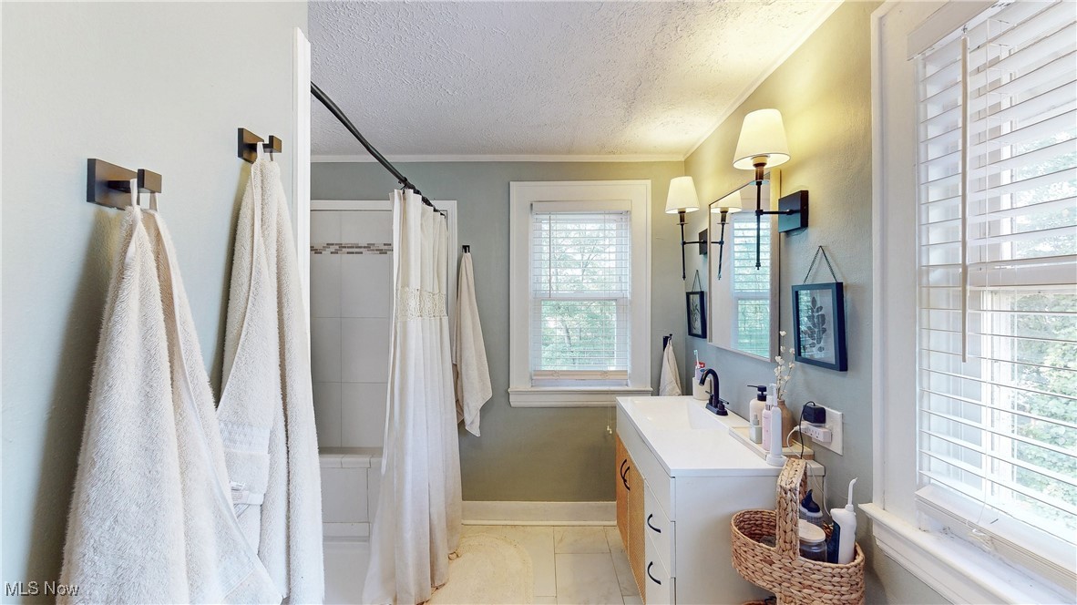 426 E Smith Road, Medina, Ohio image 20