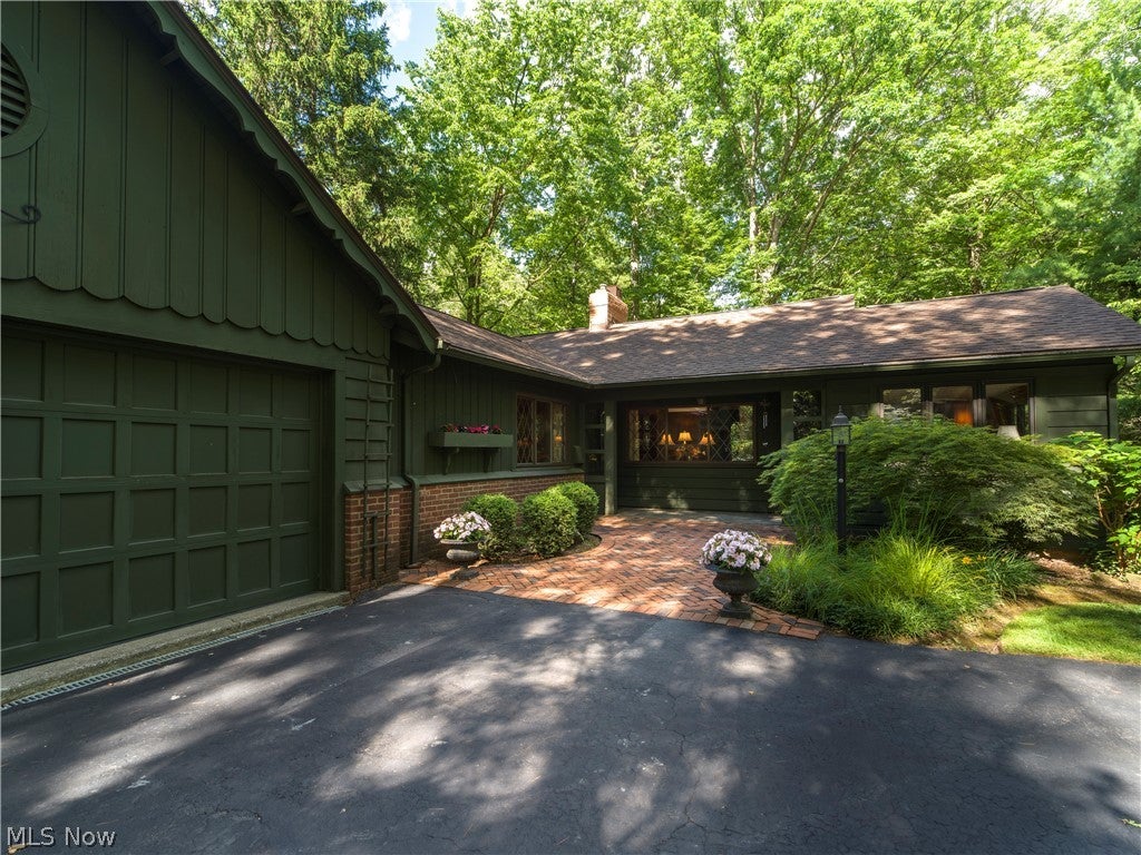 Photo of 134 N Revere Road, Akron, OH 44333 (MLS # 5221377)