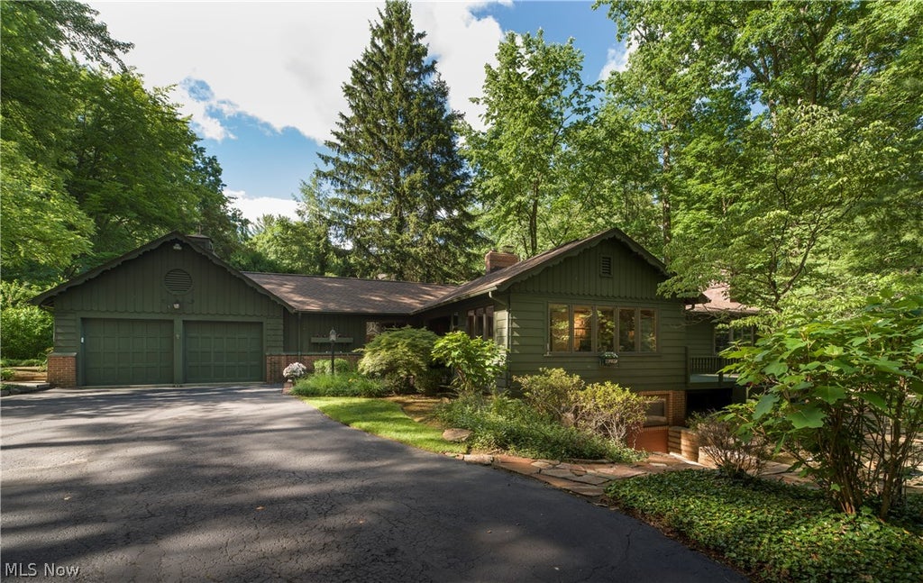 Photo of 134 N Revere Road, Akron, OH 44333 (MLS # 5221377)