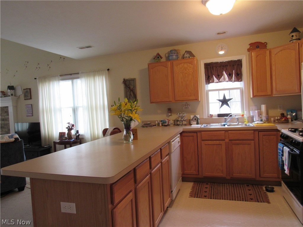 High Pointe/Geauga Condo Ph 08 - Residential