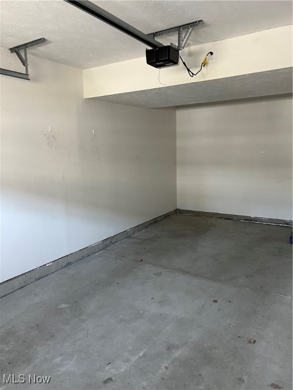 Painesville, Ohio 44077, United States, 3 Bedrooms Bedrooms, ,2 BathroomsBathrooms,Residential,Active,242160