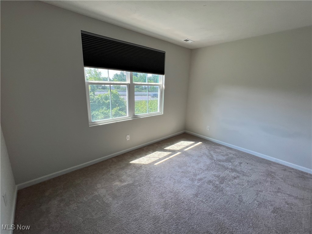 Painesville, Ohio 44077, United States, 3 Bedrooms Bedrooms, ,2 BathroomsBathrooms,Residential,Active,242160