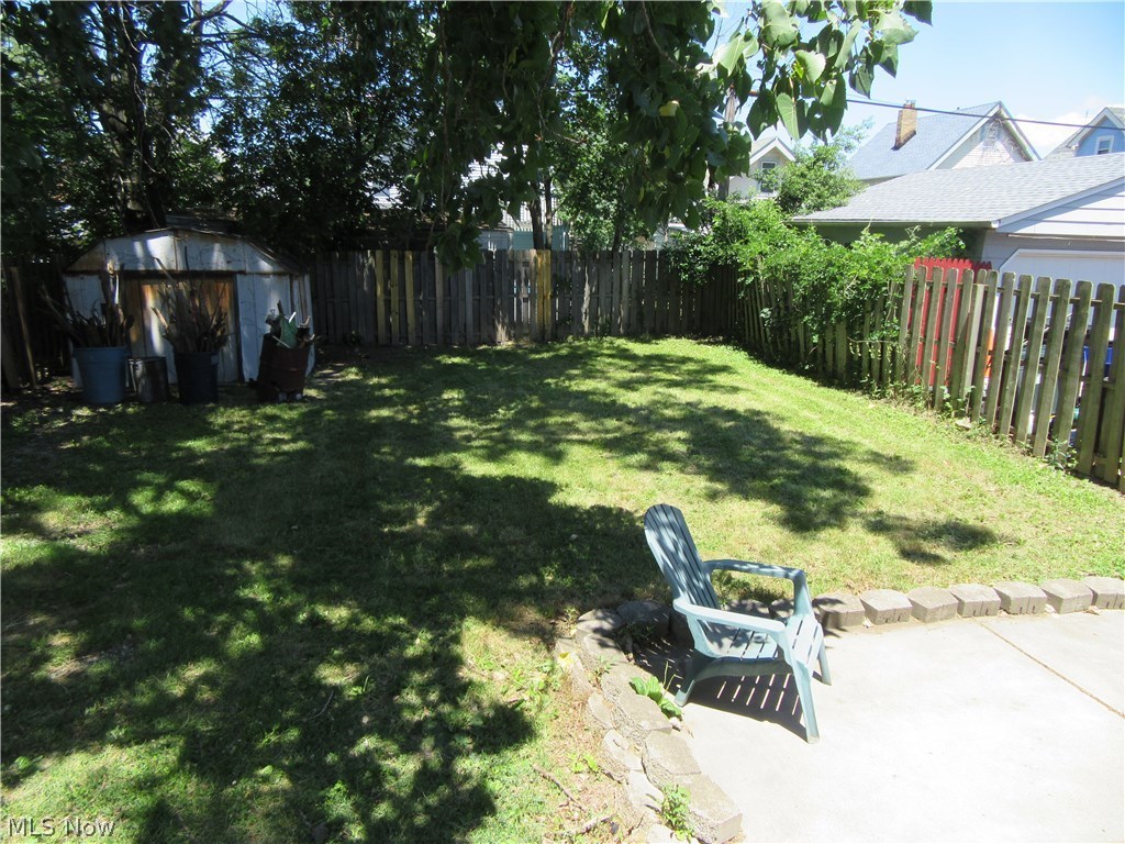 F W Sears - Residential Lease