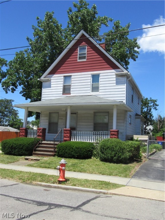 F W Sears - Residential Lease