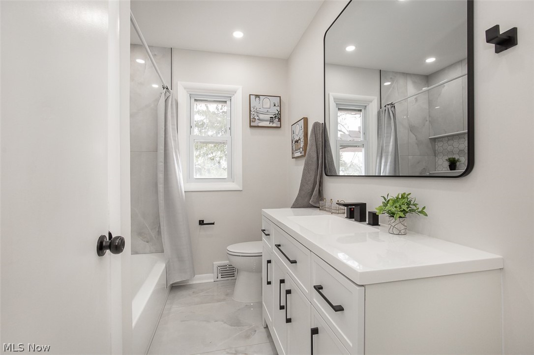 I R Martins Transit Park - Residential