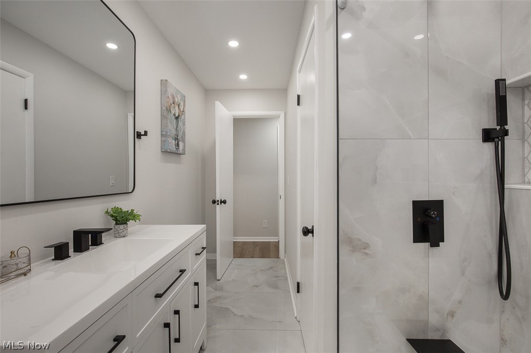 I R Martins Transit Park - Residential