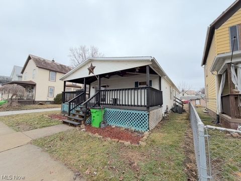 Tiny photo for 527 W 3rd Street, Uhrichsville, OH 44683 (MLS # 5190617)