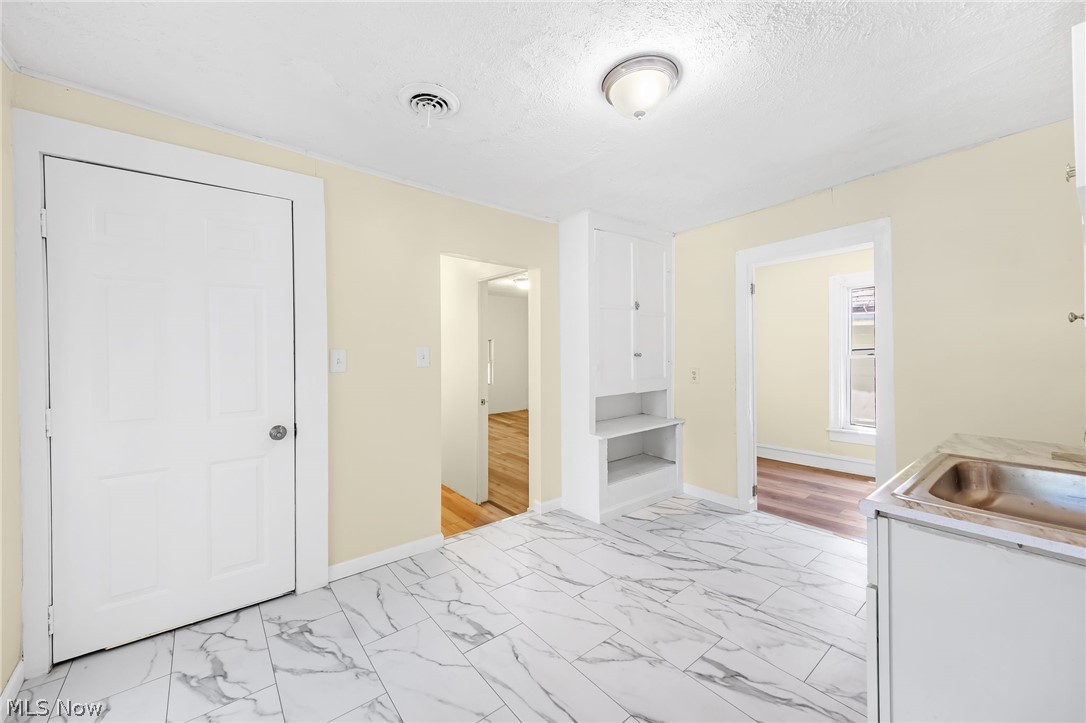 3020 W 47th Street