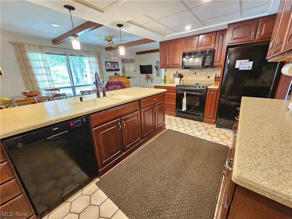 Kenwood Gardens 02a - Residential