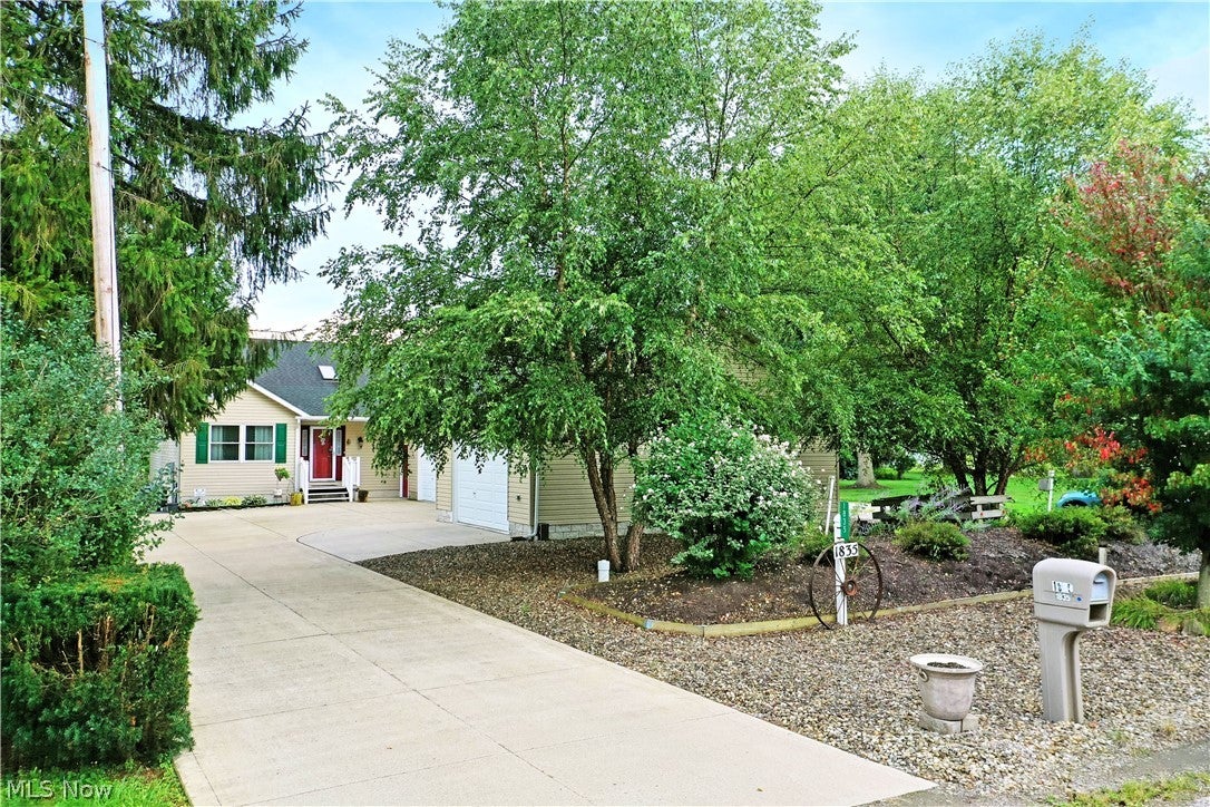 1835 Morning Star Drive