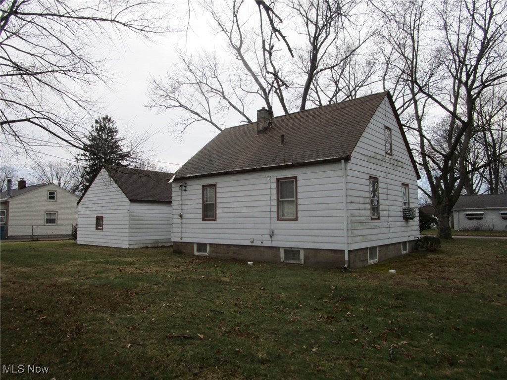 997 Mohegan Trail Trl, Willoughby, Ohio image 3