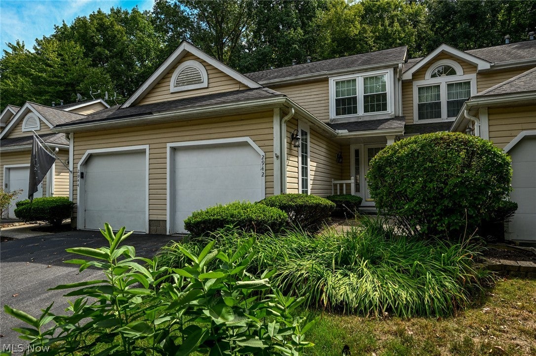 2942 Heatherwood Court