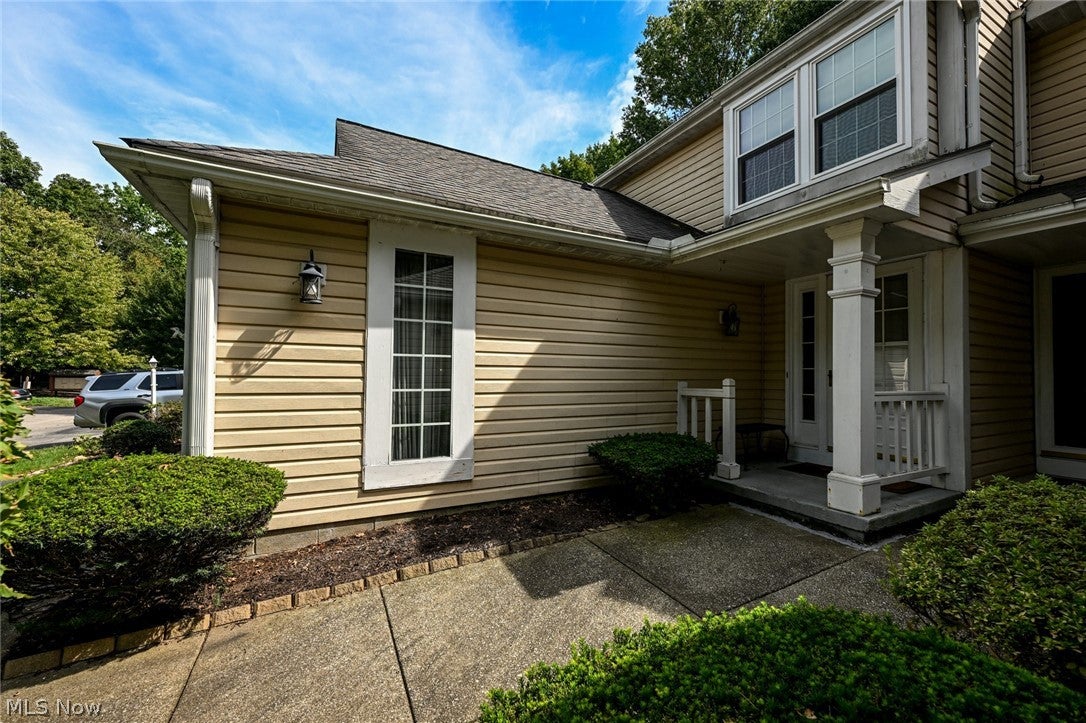 2942 Heatherwood Court