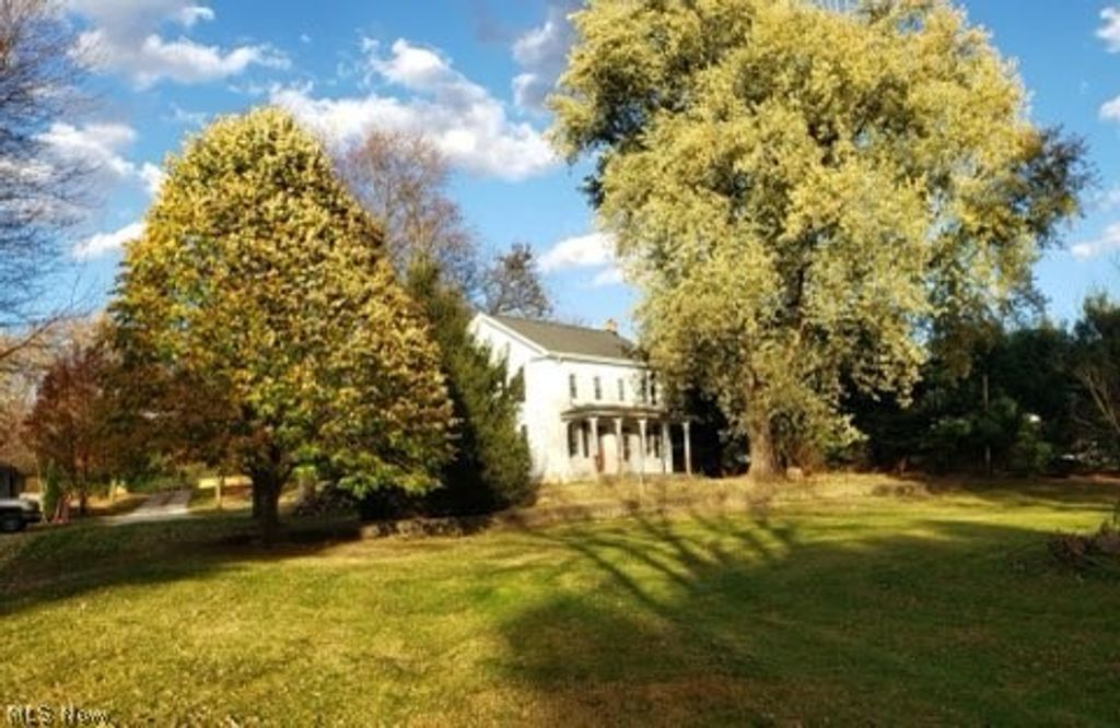 Photo of 514 Reno Drive, Louisville, OH 44641 (MLS # 5189737)