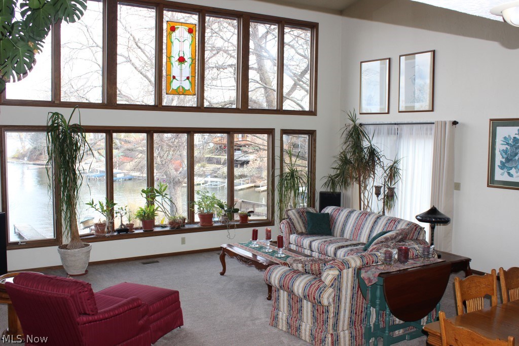 Oak Point - Residential