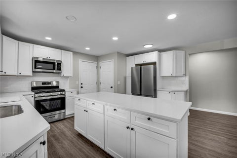 Tiny photo for 1190 East Boulevard, Aurora, OH 44202 (MLS # 5217443)