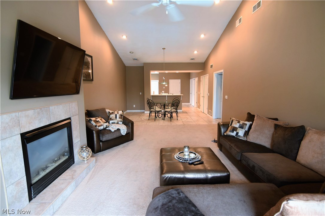 Lake Milton Condo Garage 03a - Residential