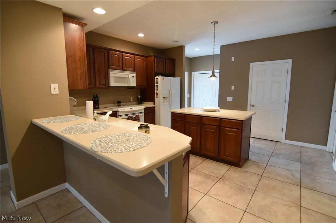 Lake Milton Condo Garage 03a - Residential