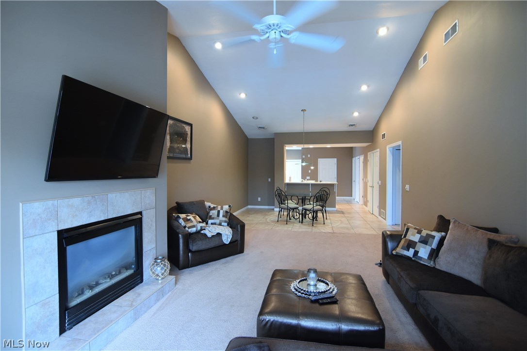 Lake Milton Condo Garage 03a - Residential