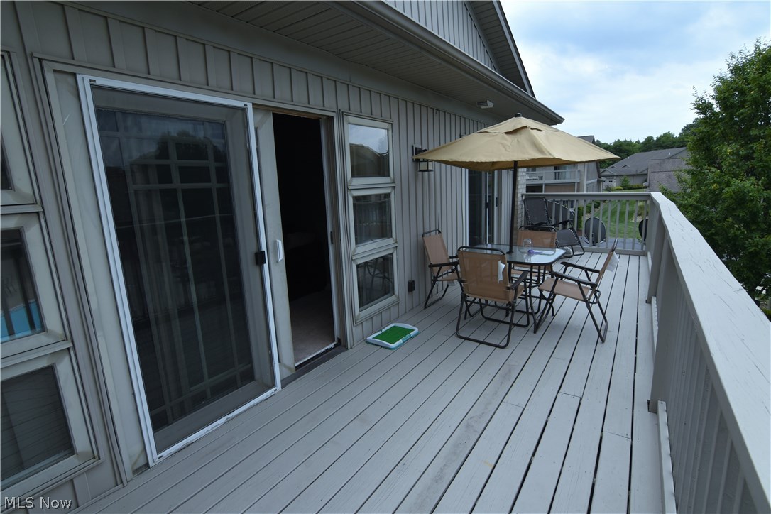 Lake Milton Condo Garage 03a - Residential