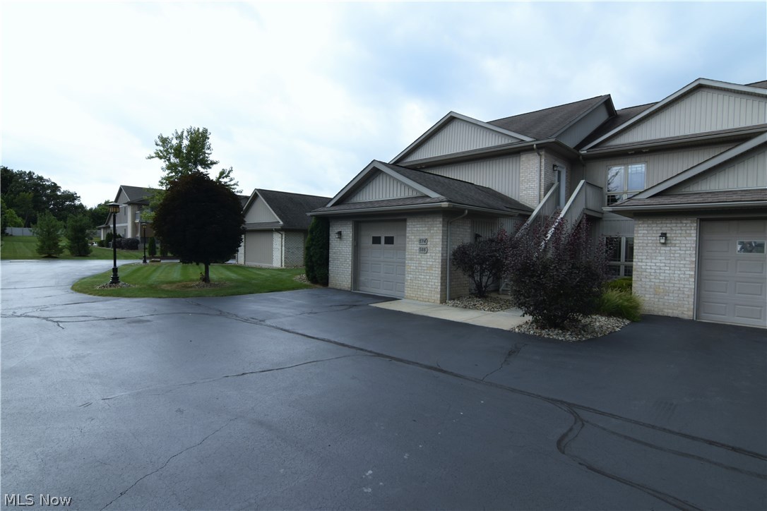 Lake Milton Condo Garage 03a - Residential