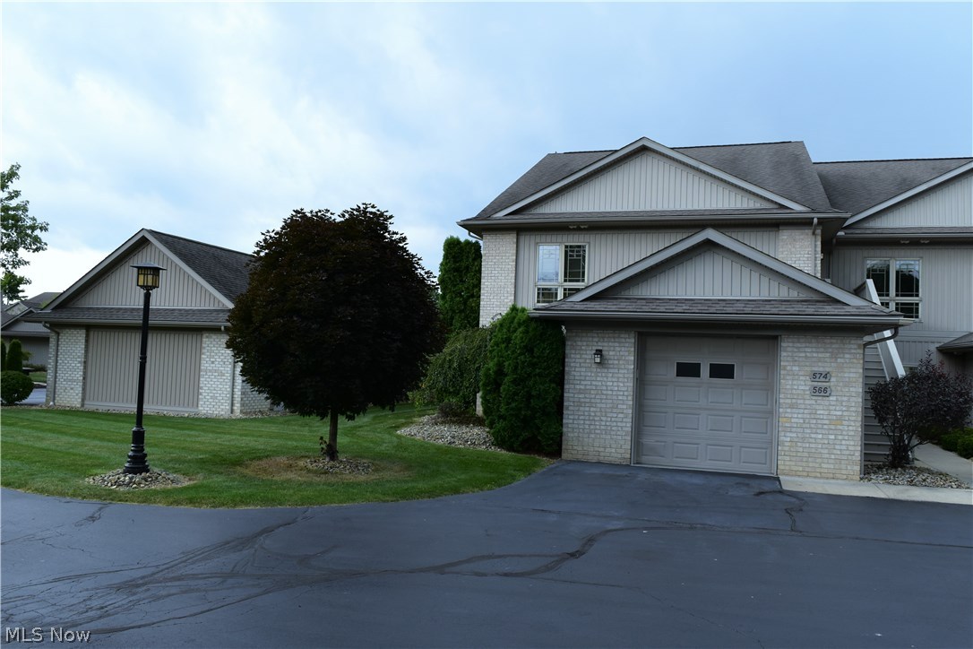 Lake Milton Condo Garage 03a - Residential