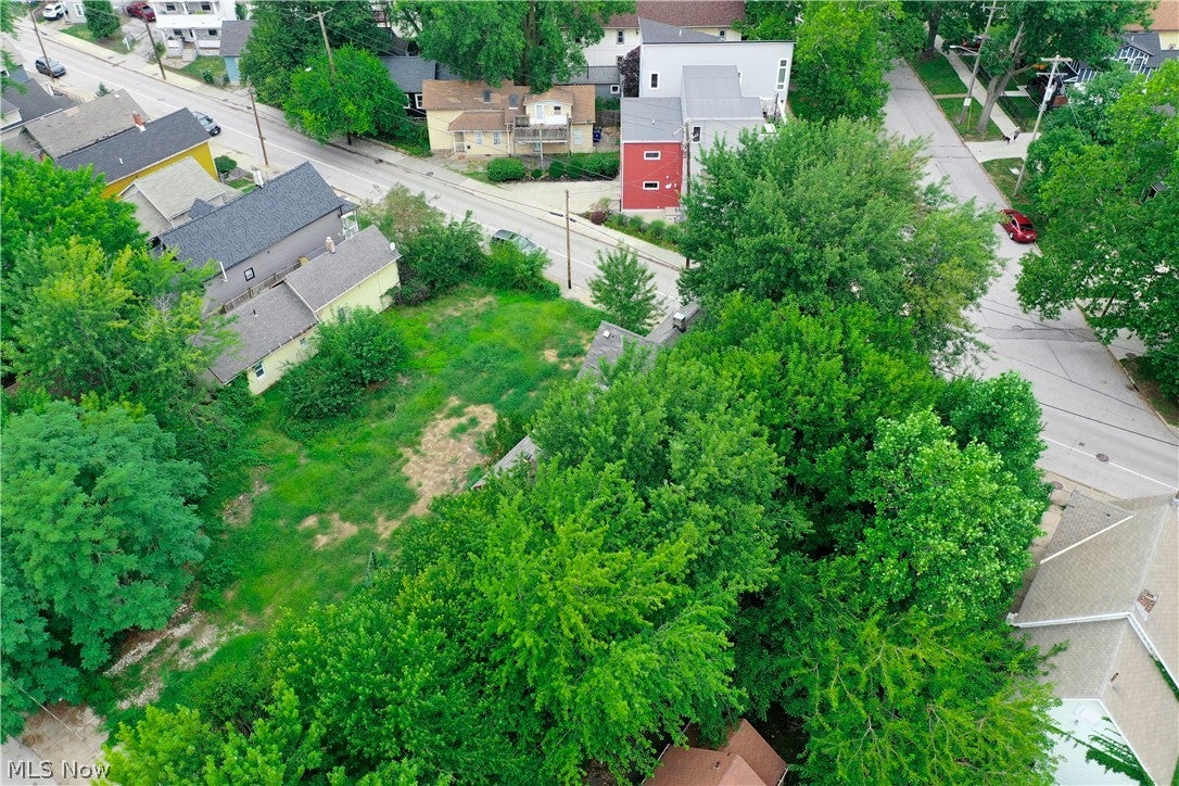 823 Starkweather Avenue