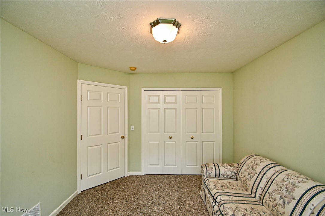 Greenwood Hlnds Condo Ph 14 Am - Residential