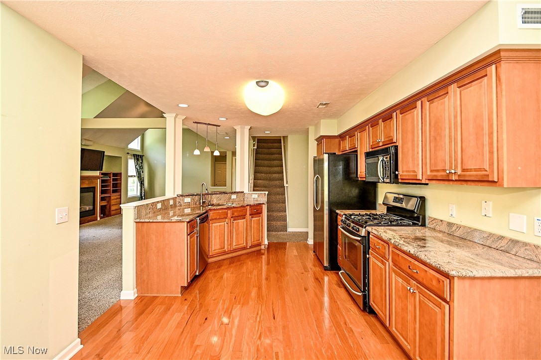 Greenwood Hlnds Condo Ph 14 Am - Residential