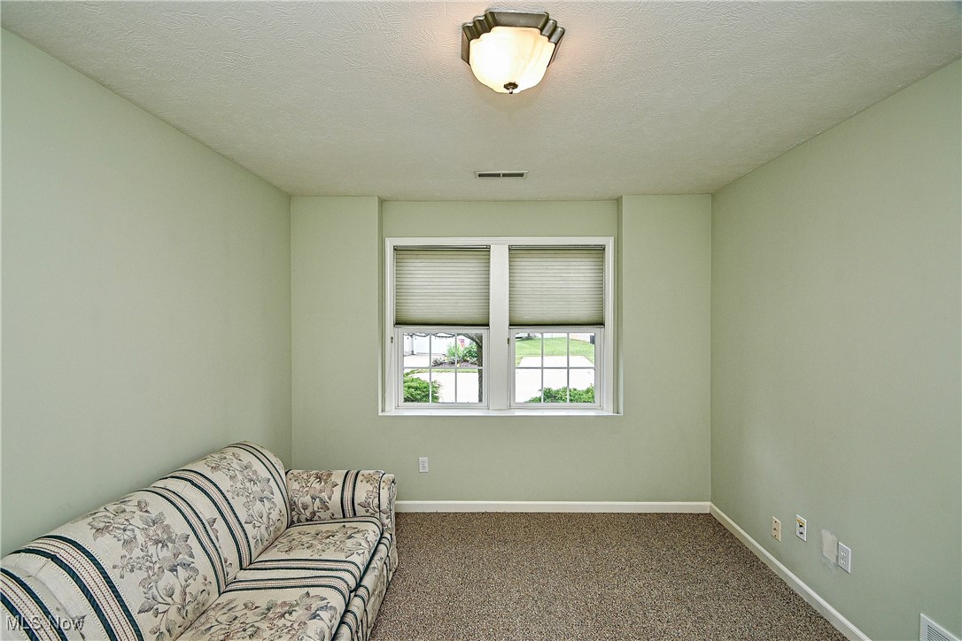 Greenwood Hlnds Condo Ph 14 Am - Residential