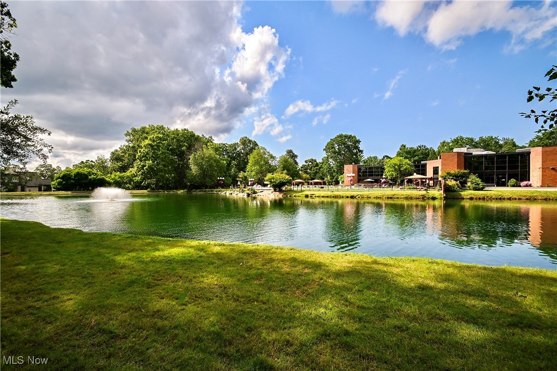 Greenwood Hlnds Condo Ph 14 Am - Residential